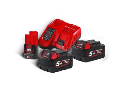 ENERGY KIT 18V CON BATTERIA 12V COMPRESA (M18 NRG-502) - MILWAUKEE
